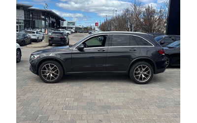 mercedes-benz-glc-300 - 1