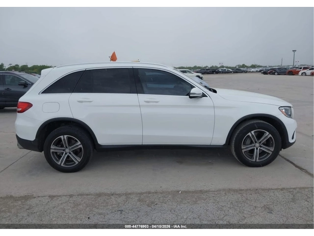 Mercedes-Benz GLC 300 АВТОКРЕДИТ - автомобили, коли, обяви за нови и употребявани 10