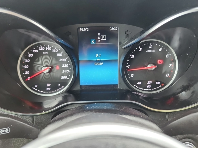 Mercedes-Benz GLC 300 ПАНОРАМА * ПОДГРЕВИ * Blind Spot * CARFAX - автомобили, коли, обяви за нови и употребявани 12
