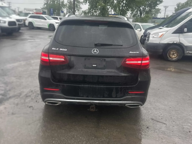 Mercedes-Benz GLC 300 ПАНОРАМА * ПОДГРЕВИ * CARFAX * АВТО КРЕДИТ * - автомобили, коли, обяви за нови и употребявани 4