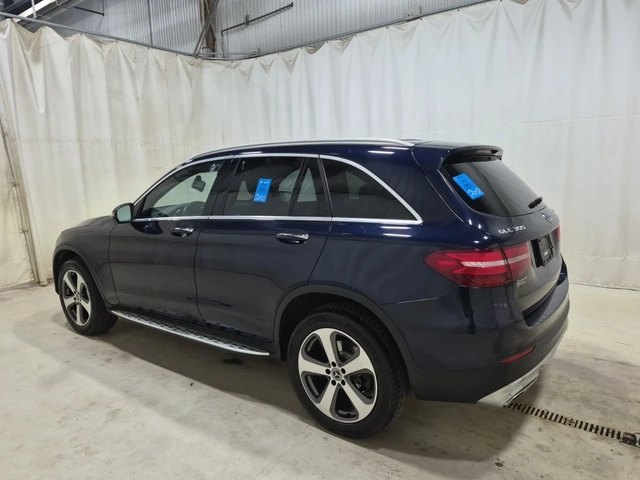 Mercedes-Benz GLC 300 * * CARFAX * * АВТО КРЕДИТ * * - автомобили, коли, обяви за нови и употребявани 3