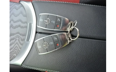 Mercedes-Benz GLC 300 2 КЛЮЧА * ПАНОРАМА * ПОДГРЕВИ * CARFAX - автомобили, коли, обяви за нови и употребявани 12