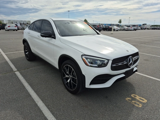Mercedes-Benz GLC 300 2 КЛЮЧА * ПАНОРАМА * ПОДГРЕВИ * CARFAX - автомобили, коли, обяви за нови и употребявани 1