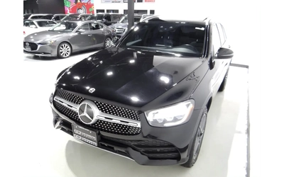mercedes-benz-glc-300 - 1