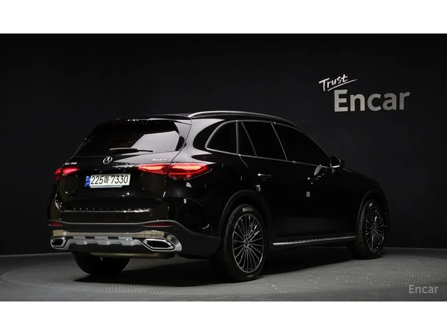 Mercedes-Benz GLC 300 AMG PKG / 360 / ОБДУХ / BURMESTER / HUD / PANO - автомобили, коли, обяви за нови и употребявани 1