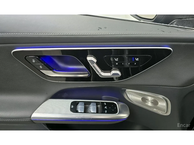 Mercedes-Benz GLC 300 AMG PKG / 360 / ОБДУХ / BURMESTER / HUD / PANO - автомобили, коли, обяви за нови и употребявани 6