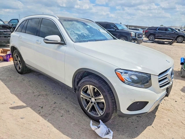 Mercedes-Benz GLC 300 4MATIC* ЛИЗИНГ* ПОДГРЕВ - автомобили, коли, обяви за нови и употребявани 3