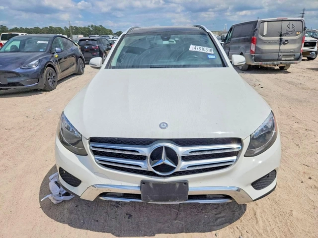 Mercedes-Benz GLC 300 4MATIC* ЛИЗИНГ* ПОДГРЕВ - автомобили, коли, обяви за нови и употребявани 4