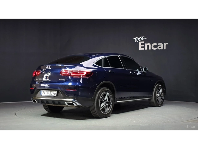 Mercedes-Benz GLC 300 300е* HEADUP* DIGITAL* AMG* КАМЕРА* СЛЕД НА ЛЕНТИ* - автомобили, коли, обяви за нови и употребявани 1
