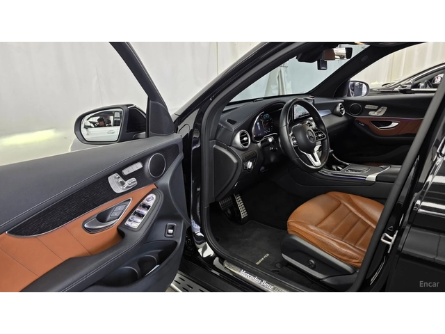 Mercedes-Benz GLC 300 4MATIC/DIGITAL/HEAD-UP/PANOROOF/DRIVE-ASSISTS - автомобили, коли, обяви за нови и употребявани 4