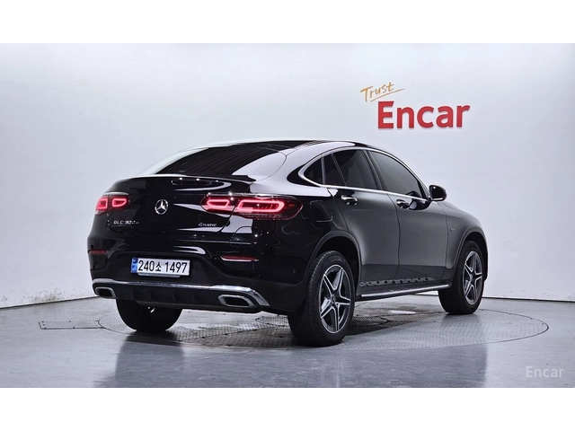Mercedes-Benz GLC 300 AMG* LINE* HYBRID* COUPE* ДИСТРОНИК* ХЕДЪП* - автомобили, коли, обяви за нови и употребявани 1