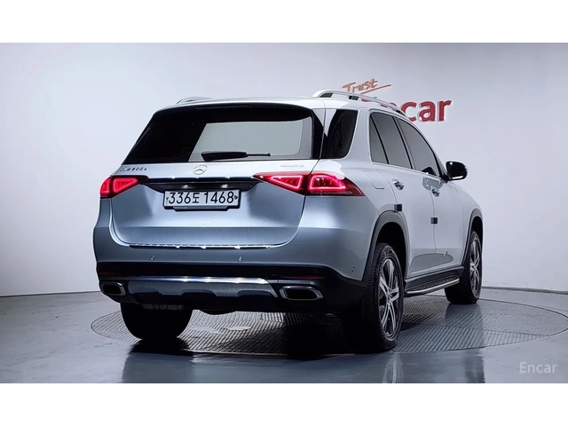 Mercedes-Benz GLC 300 - автомобили, коли, обяви за нови и употребявани 1