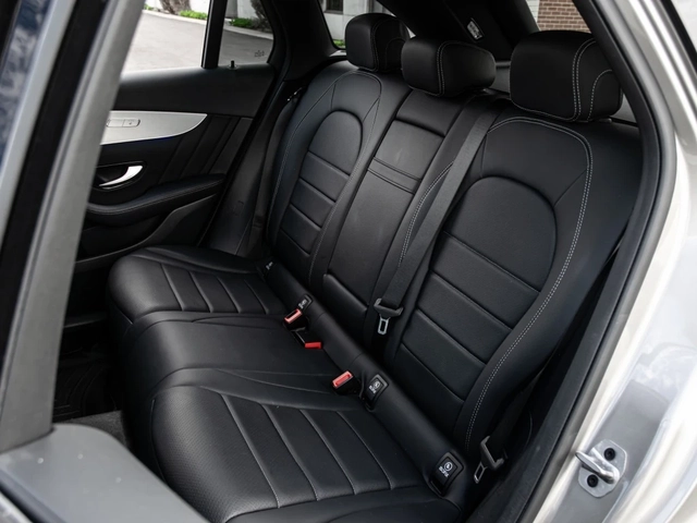 Mercedes-Benz GLC 300 AMG Night Package - автомобили, коли, обяви за нови и употребявани 9