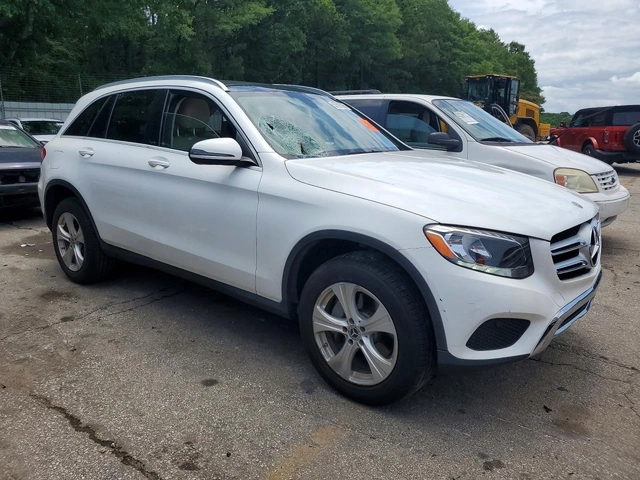 Mercedes-Benz GLC 300 4MATIC - автомобили, коли, обяви за нови и употребявани 3
