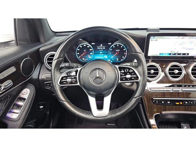 Mercedes-Benz GLC 300 4MATIC - автомобили, коли, обяви за нови и употребявани 12
