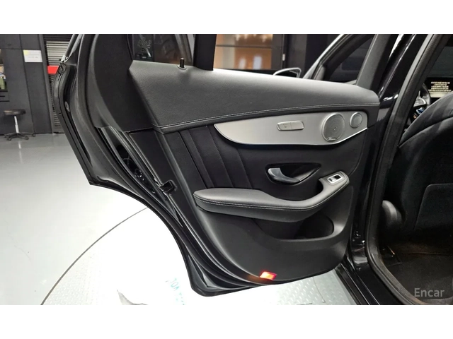 Mercedes-Benz GLC 300 4MATIC AMG Coupe* HUD* ДИСТРОНИК* ПАНОРАМА - автомобили, коли, обяви за нови и употребявани 16