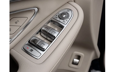 Mercedes-Benz GLC 300 4MATIC AMG Line - автомобили, коли, обяви за нови и употребявани 10