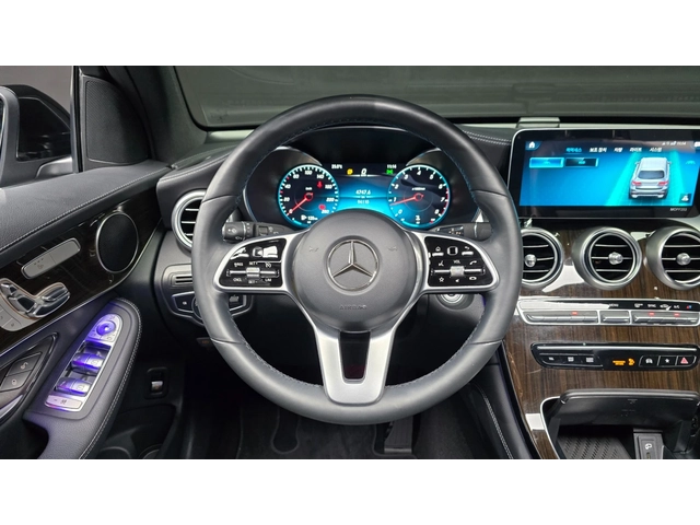 Mercedes-Benz GLC 300 4MATIC - автомобили, коли, обяви за нови и употребявани 10