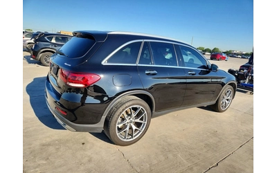 mercedes-benz-glc-300 - 2