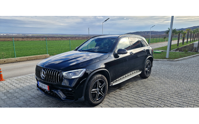 mercedes-benz-glc-300-amg-4matic - 4