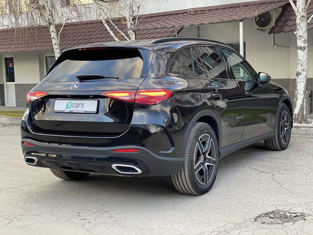 Mercedes-Benz GLC 300 AMG Line В Гаранция! - автомобили, коли, обяви за нови и употребявани 3