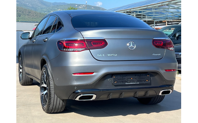 mercedes-benz-glc-300-d-4-mat-amg-line-manufaktur-coupe - 5