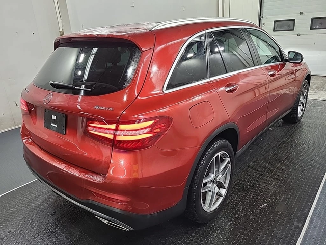 Mercedes-Benz GLC * 300 * CARFAX * ЦЕНА ДО БГ - автомобили, коли, обяви за нови и употребявани 2