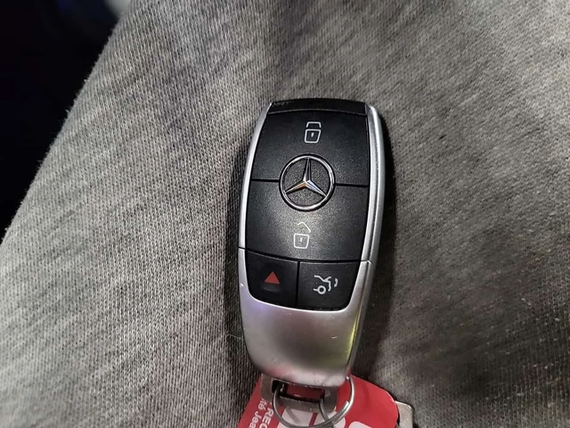 Mercedes-Benz GLC 43 AMG ПОДГРЕВИ * ПАНО * KEYLESS * CARFAX - автомобили, коли, обяви за нови и употребявани 7
