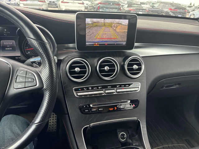 Mercedes-Benz GLC 43 AMG ПОДГРЕВИ * ПАНО * KEYLESS * CARFAX - автомобили, коли, обяви за нови и употребявани 8