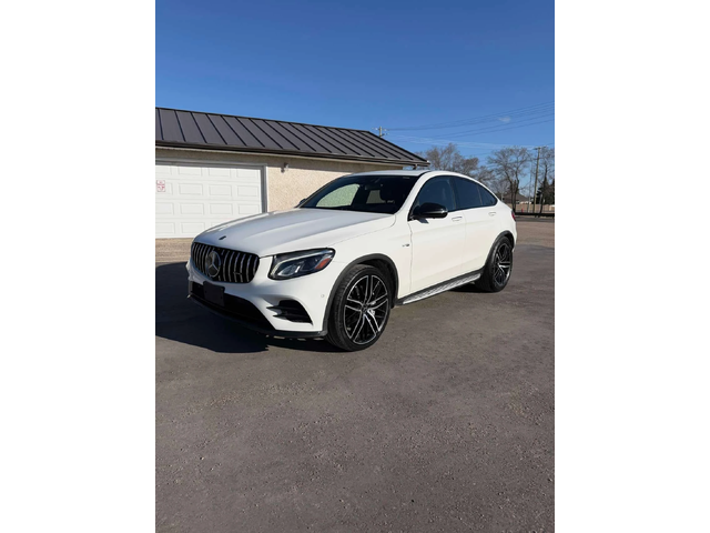 Mercedes-Benz GLC 43 AMG COUPE * ПОДГРЕВИ * BURMESTER * PANO * ДИСТРОНИК - автомобили, коли, обяви за нови и употребявани 0