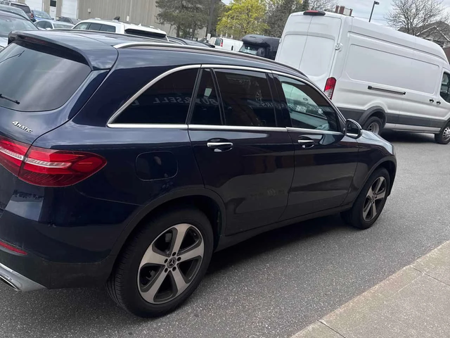 Mercedes-Benz GLC * 300 * ПОДГРЕВ * ПАНОРАМА * ОТ ПРЕДСТАВИТЕЛСТВО - автомобили, коли, обяви за нови и употребявани 3