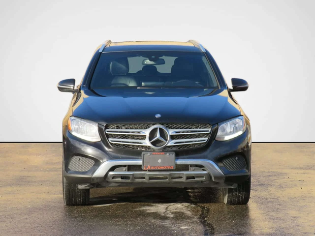 Mercedes-Benz GLC AMG w/ Navi CarPlay Sunroof * No Accident - автомобили, коли, обяви за нови и употребявани 2