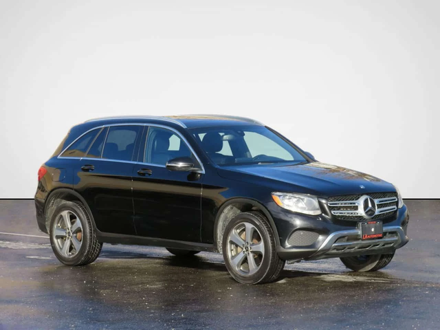 Mercedes-Benz GLC AMG w/ Navi CarPlay Sunroof * No Accident - автомобили, коли, обяви за нови и употребявани 3