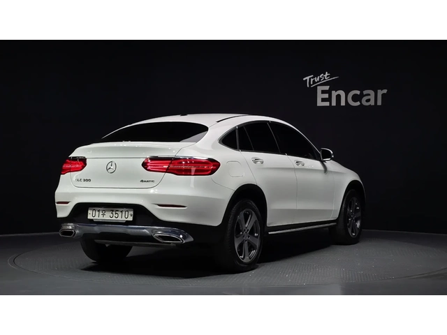 Mercedes-Benz GLC КУПЕ * КАМЕРА * МЪРТВА ТОЧКА * - автомобили, коли, обяви за нови и употребявани 3