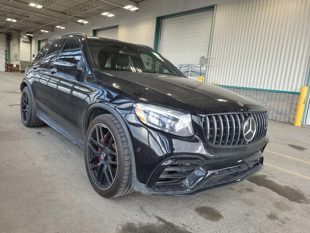 Mercedes-Benz GLC 63 AMG S * BURMESTER * 360 * PANO * CARFAX - автомобили, коли, обяви за нови и употребявани 1
