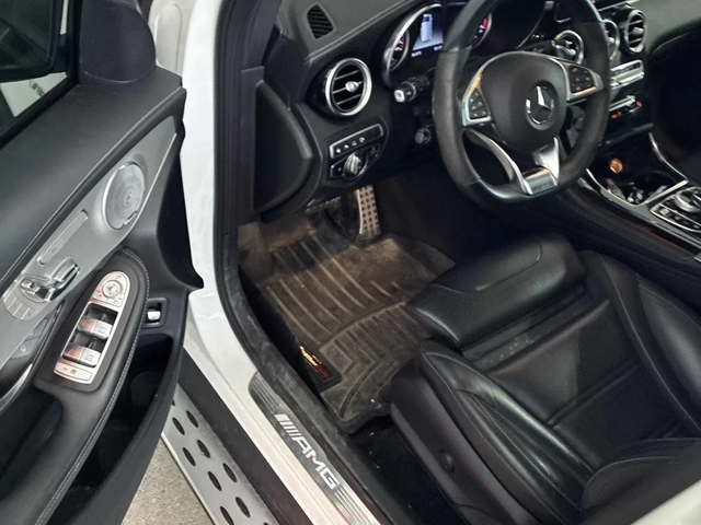 Mercedes-Benz GLC 63 AMG S * PREMIUM PCK * ПАНОРАМА * 2 КЛЮЧА - автомобили, коли, обяви за нови и употребявани 7