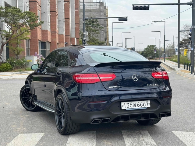 Mercedes-Benz GLC 63 AMG S* CARBON* 360* BURMASTER* HEAD-UP* КРАЙНА ЦЕНА - автомобили, коли, обяви за нови и употребявани 3