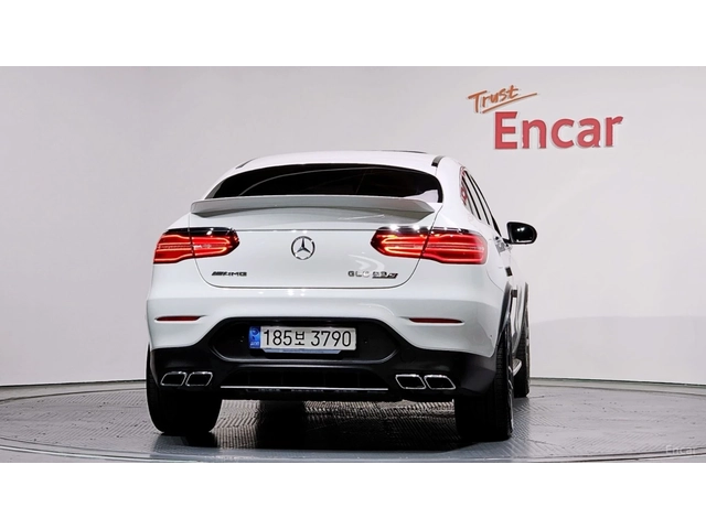 Mercedes-Benz GLC 63 AMG S* 4MATIC* DISTRONIC* ПОДГРЕВ* 360* КАМЕРА* - автомобили, коли, обяви за нови и употребявани 3