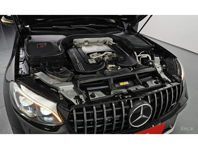 Mercedes-Benz GLC 63 AMG S 4MATIC+ * Coupe* HUD* 360* V8 - автомобили, коли, обяви за нови и употребявани 3