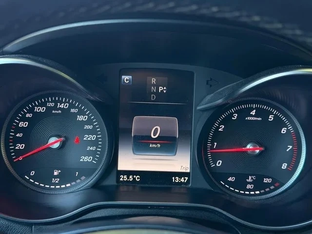 Mercedes-Benz GLC 300 4MATIC | Подгрев | Blind Spot | Keyless Start - автомобили, коли, обяви за нови и употребявани 8