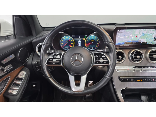 Mercedes-Benz GLC GLC300 4MATIC | HUD | 360  камера | Панорама - автомобили, коли, обяви за нови и употребявани 14