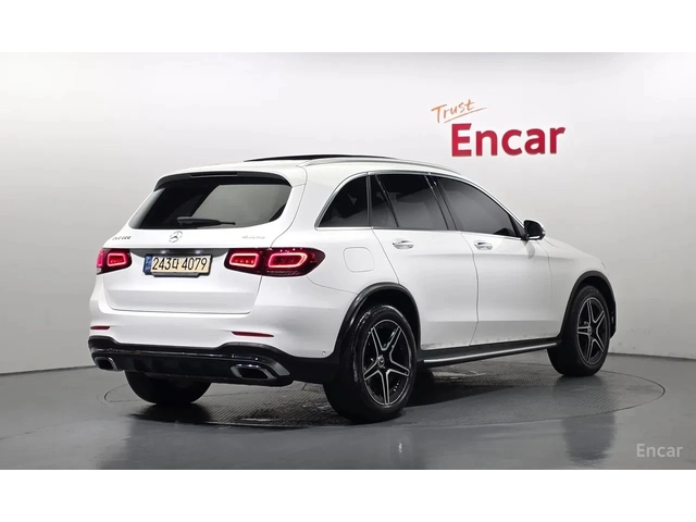 Mercedes-Benz GLC GLC300 4MATIC | HUD | 360  камера | Панорама - автомобили, коли, обяви за нови и употребявани 1