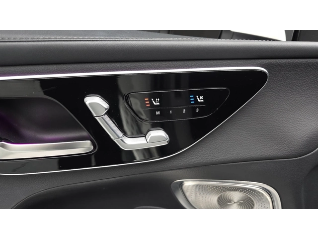 Mercedes-Benz GLC GLC300 4MATIC AMG Line | HUD | 360  камера - автомобили, коли, обяви за нови и употребявани 16