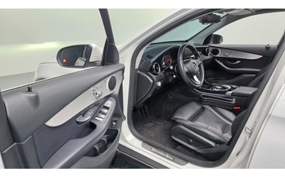 Mercedes-Benz GLC GLC220 d 4MATIC | Панорама | Кожа | Memory - автомобили, коли, обяви за нови и употребявани 8