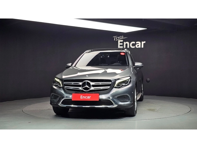 Mercedes-Benz GLC GLC220 d 4MATIC | Панорама | Кожа | Memory - автомобили, коли, обяви за нови и употребявани 2