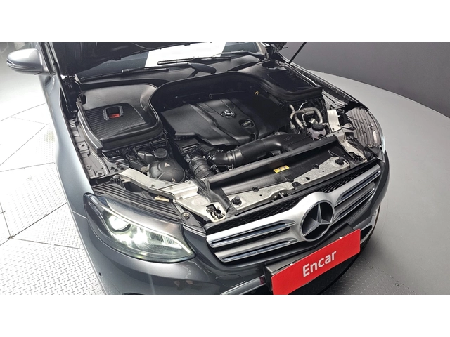 Mercedes-Benz GLC GLC220 d 4MATIC | Панорама | Кожа | Memory - автомобили, коли, обяви за нови и употребявани 4