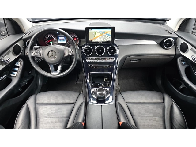 Mercedes-Benz GLC GLC220 d 4MATIC | Панорама | Кожа | Memory - автомобили, коли, обяви за нови и употребявани 5