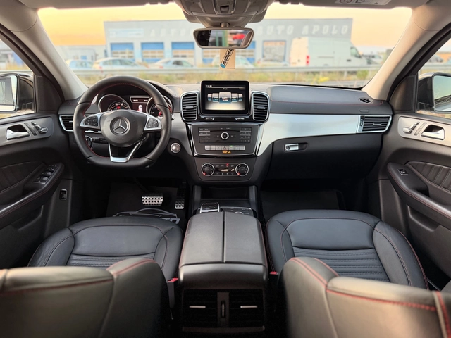 Mercedes-Benz GLC Coupe 350 d= 4Matic= AMG= Panorama= Camera= Premium= - автомобили, коли, обяви за нови и употребявани 9