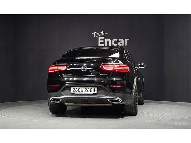 Mercedes-Benz GLC Coupe 300* 4MATIC AMG Line* 360* HED* Burmester - автомобили, коли, обяви за нови и употребявани 3
