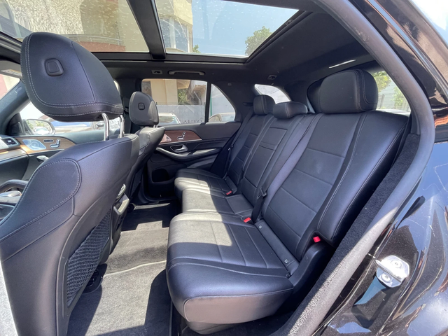 Mercedes-Benz GLE 350 AMG* PANO* Burmester* 6+ 1* KeylessGo* SoftClose - автомобили, коли, обяви за нови и употребявани 11